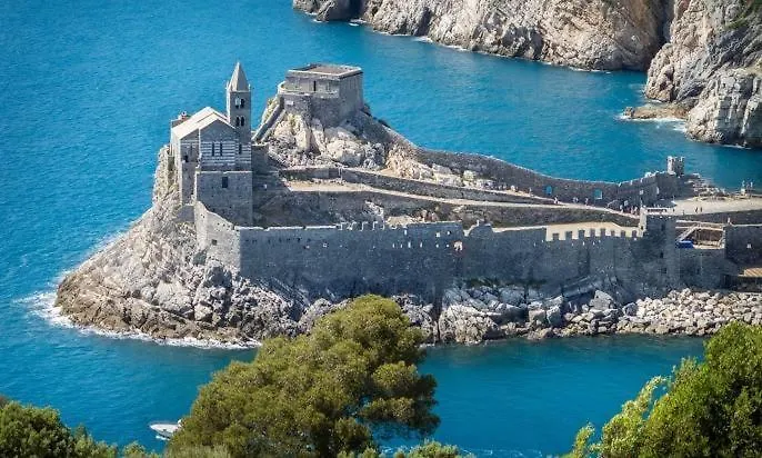 La Primula Vicinanza 5 Terre Villa Riccò del Golfo di Spezia 0*,  İtalya